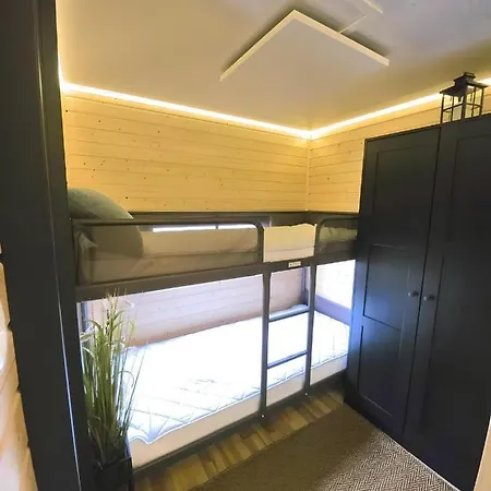 Bådhotel Hausboot Ahoy Masal *