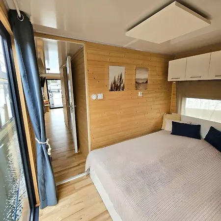 Hausboot Ahoy Masal *